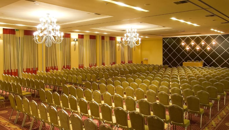 5* Limneon Resort & Spa