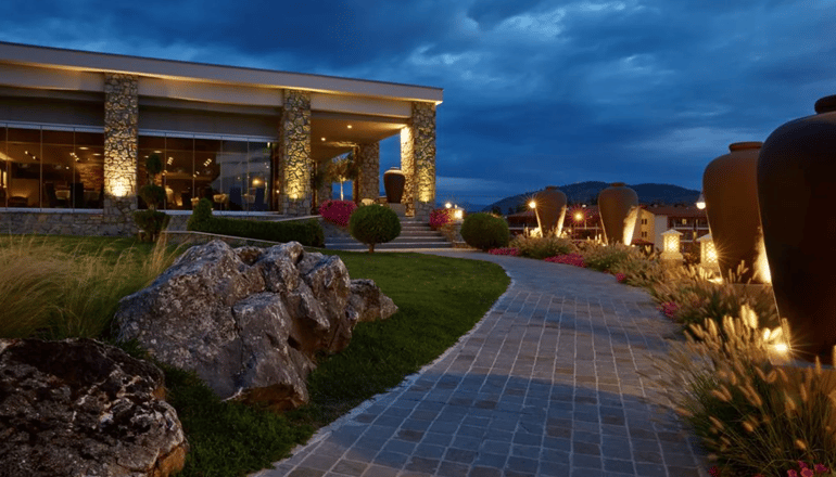 5* Limneon Resort & Spa