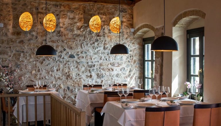 5* Moni Emvasis Luxury Suites