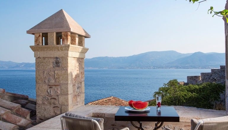 5* Moni Emvasis Luxury Suites