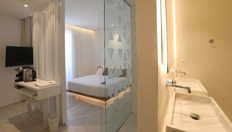 5* Mykonos Dove Beachfront Hotel