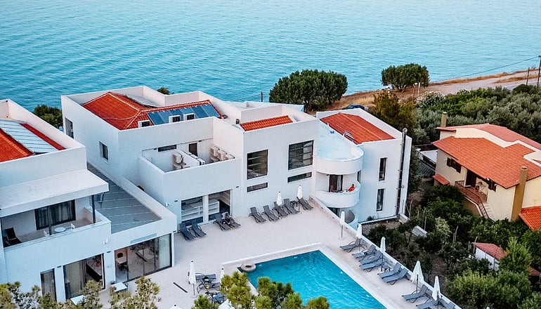 5* Mythical Coast Wellness Retreat