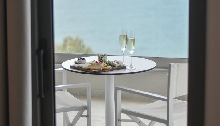 5* Mythical Coast Wellness Retreat