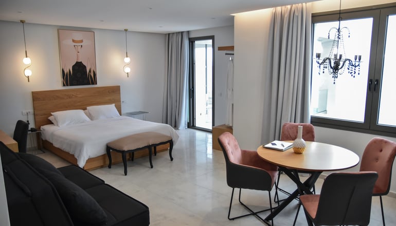 5* Mythical Coast Wellness Retreat