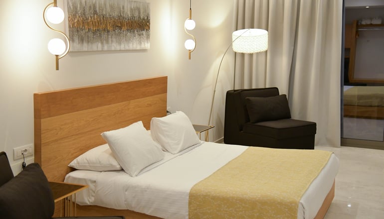 5* Mythical Coast Wellness Retreat