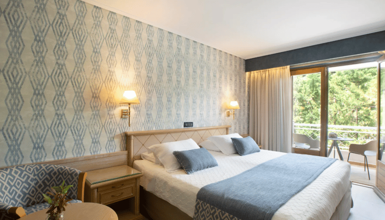 5* Negroponte Resort