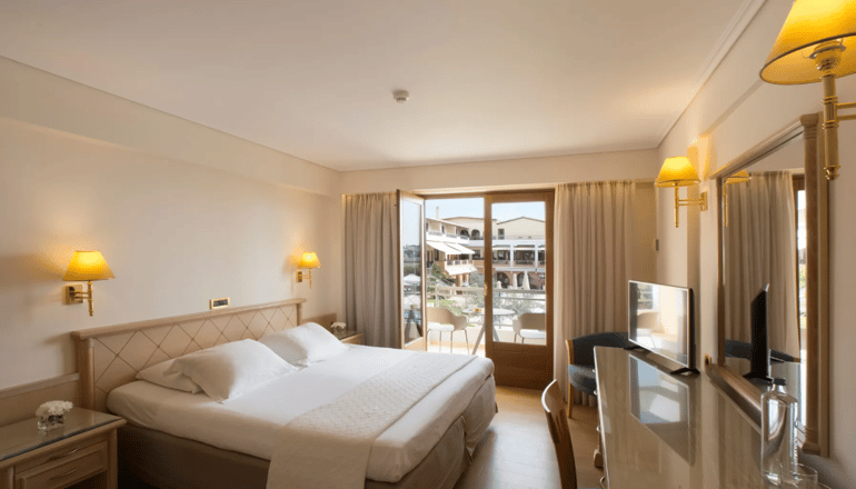 5* Negroponte Resort