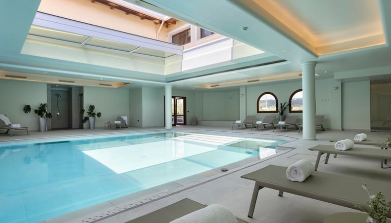 5* Negroponte Resort