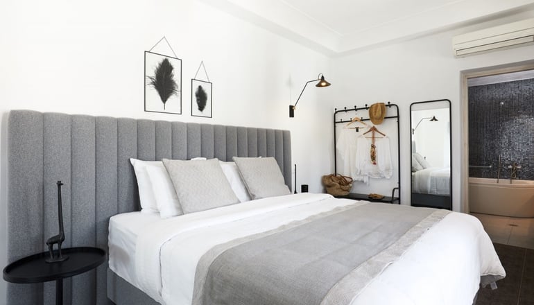 5* Petit Palace Suites - Φηρά, Σαντορίνη