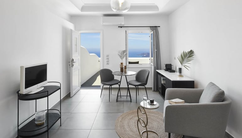 5* Petit Palace Suites - Φηρά, Σαντορίνη