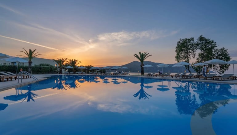 5* Pilot Beach Resort & Spa