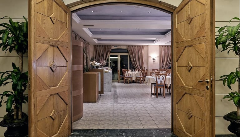 5* Pilot Beach Resort & Spa