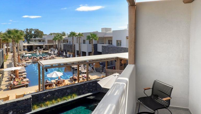5* Radisson Zaffron Resort - Καμάρι, Σαντορίνη