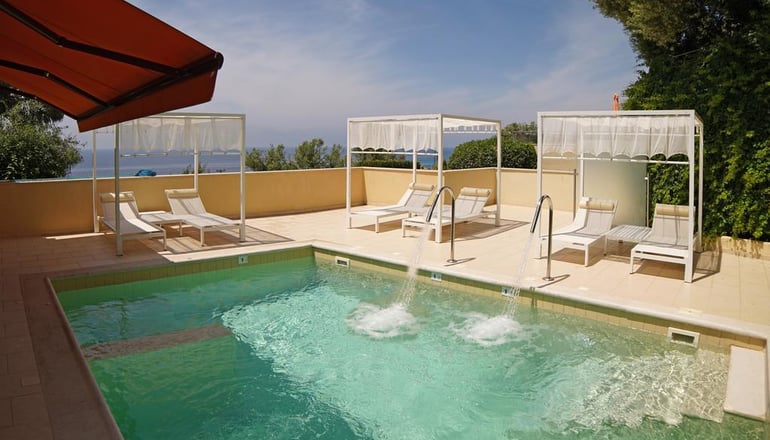 5* Rahoni Cronwell Park Hotel Adults Only