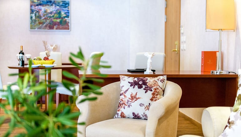 5* Ramada Plaza by Wyndham Thraki