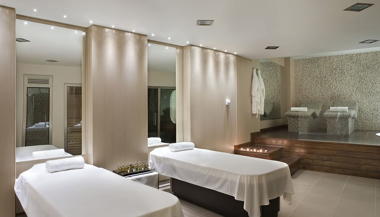 5* Ramada Plaza by Wyndham Thraki