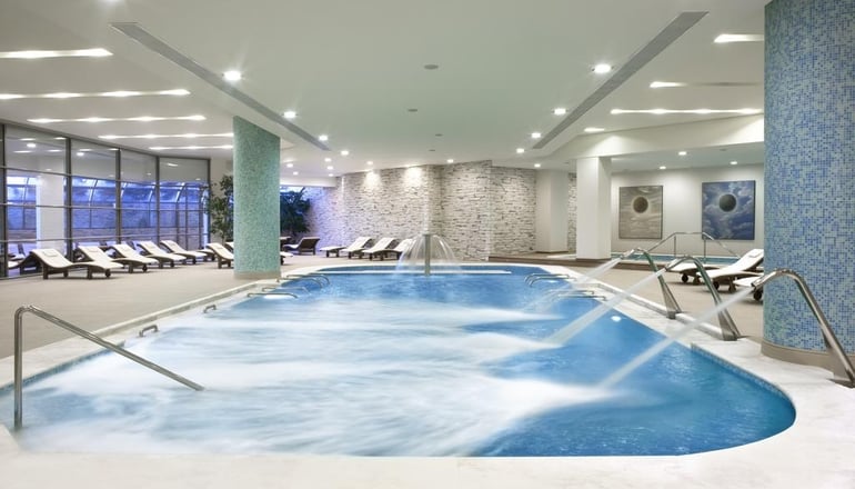 5* Ramada Plaza by Wyndham Thraki