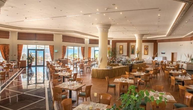 5* Ramada Plaza by Wyndham Thraki