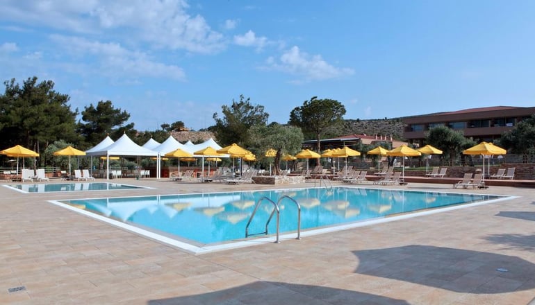 5* Royal Paradise Beach Resort & Spa