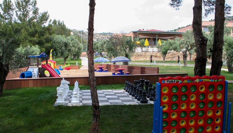 5* Royal Paradise Beach Resort & Spa