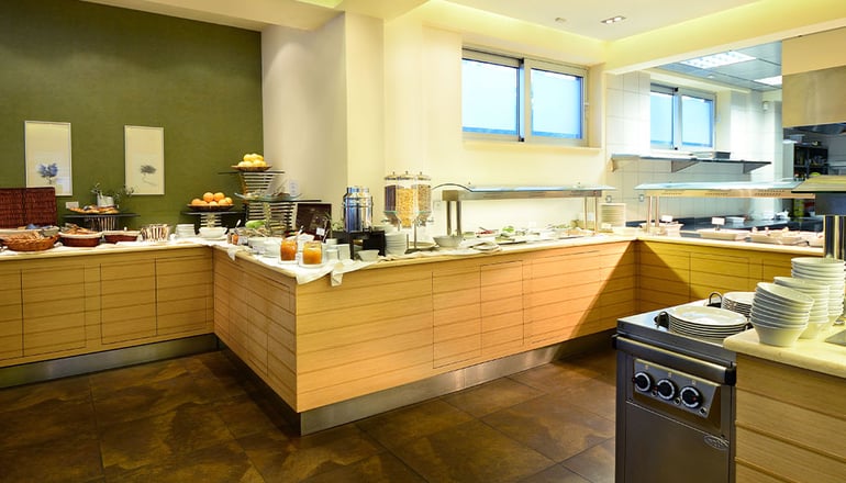 5* Royal Paradise Beach Resort & Spa