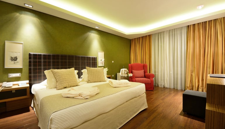 5* Royal Paradise Beach Resort & Spa