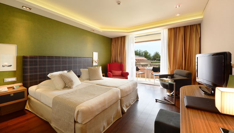 5* Royal Paradise Beach Resort & Spa