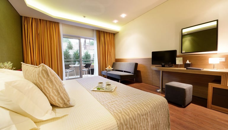 5* Royal Paradise Beach Resort & Spa