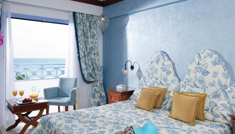 5* Serita Beach Hotel