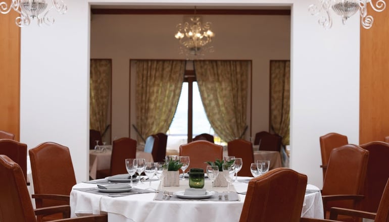 5* Serita Beach Hotel