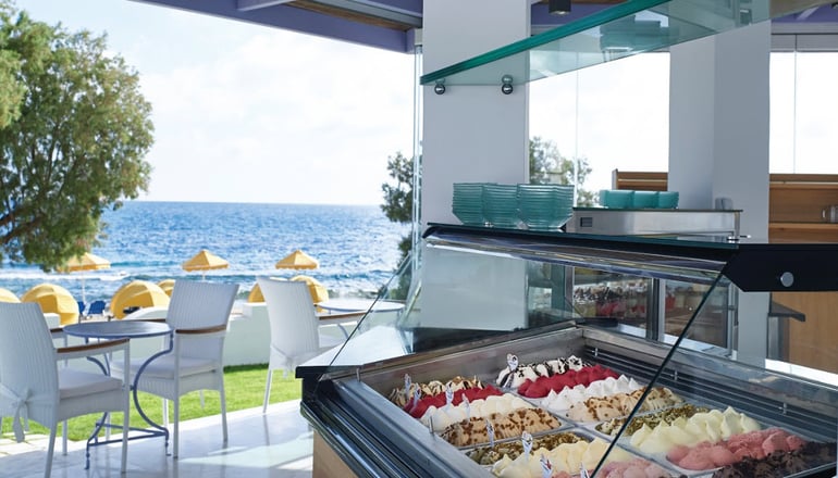 5* Serita Beach Hotel