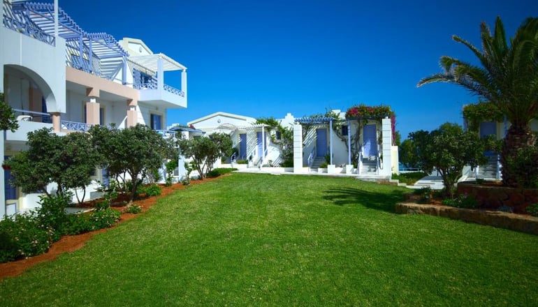 5* Serita Beach Hotel