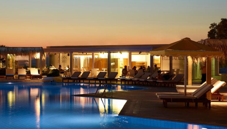 5* Serita Beach Hotel