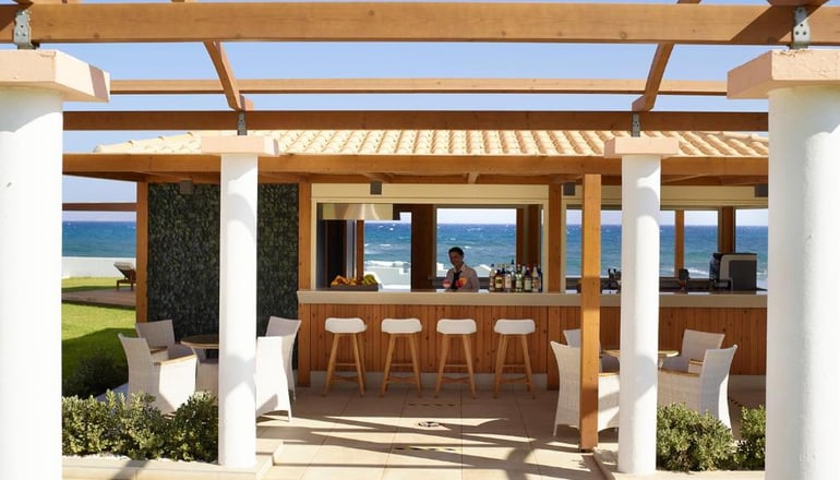 5* Serita Beach Hotel