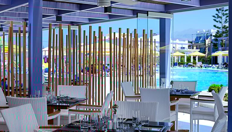 5* Serita Beach Hotel