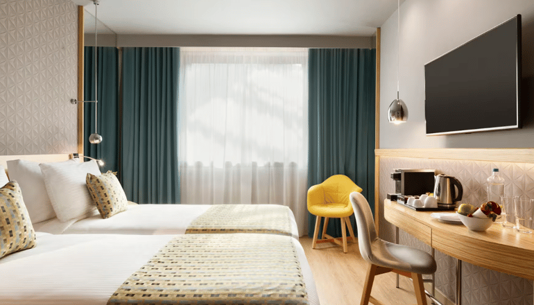 5* Wyndham Grand  - Αθήνα