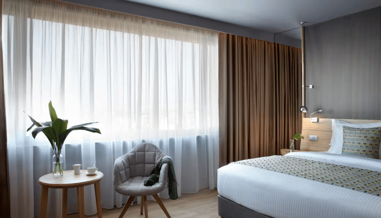 5* Wyndham Grand  - Αθήνα