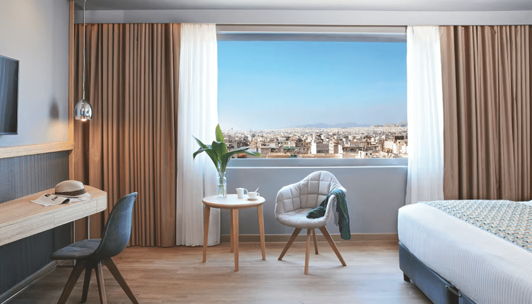 5* Wyndham Grand  - Αθήνα