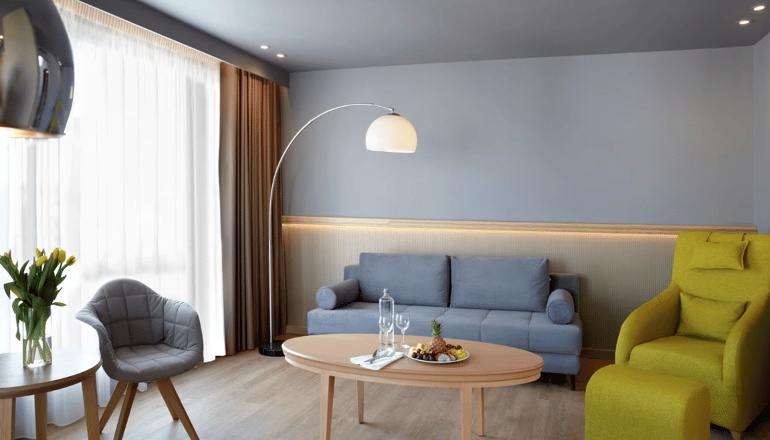 5* Wyndham Grand  - Αθήνα