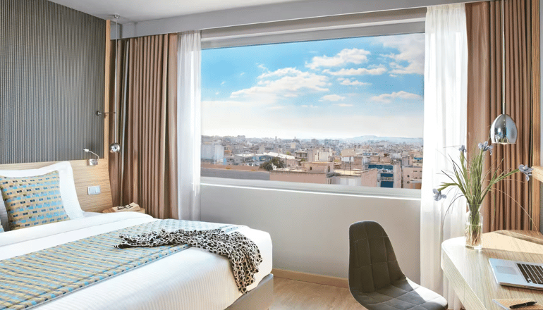 5* Wyndham Grand  - Αθήνα