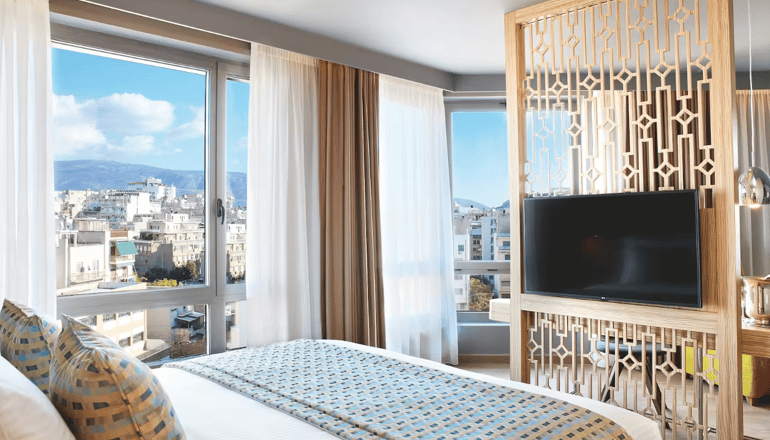5* Wyndham Grand  - Αθήνα