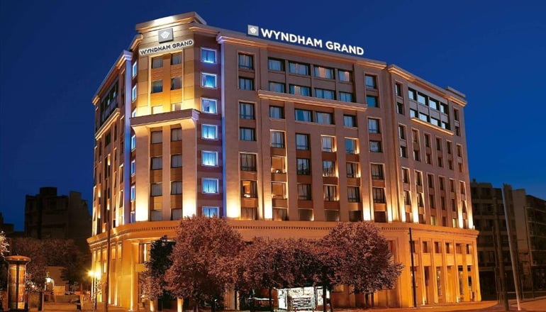 5* Wyndham Grand  - Αθήνα