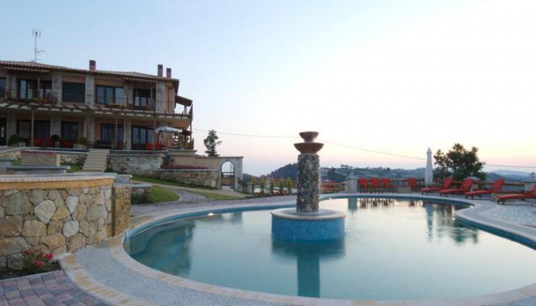 AKRITAS EY ZHN Villas & Suites