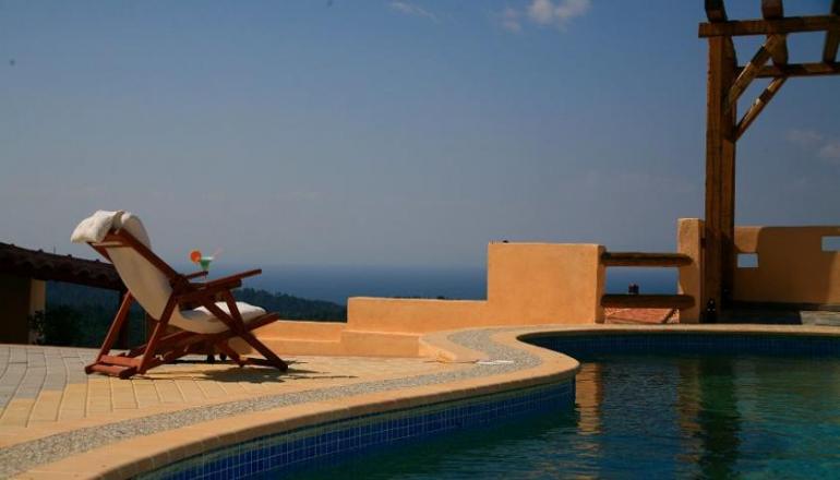 AKRITAS EY ZHN Villas & Suites