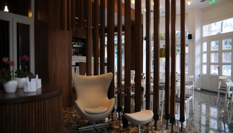 5* Metropolis Hotel