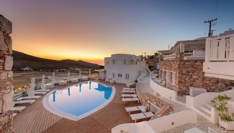 4* Aspalathras White Hotel Folegandros