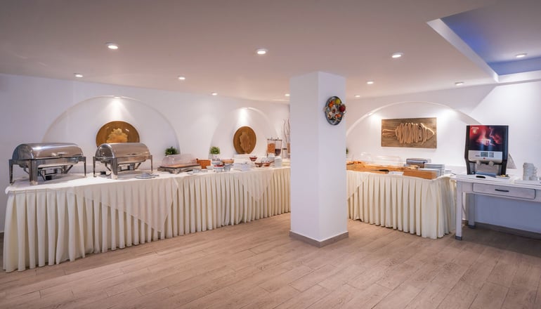 4* Aspalathras White Hotel Folegandros