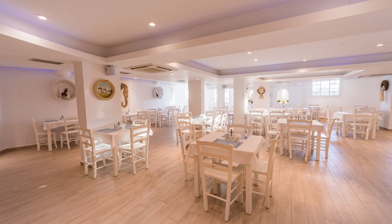4* Aspalathras White Hotel Folegandros