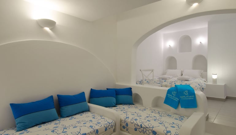 4* Aspalathras White Hotel Folegandros