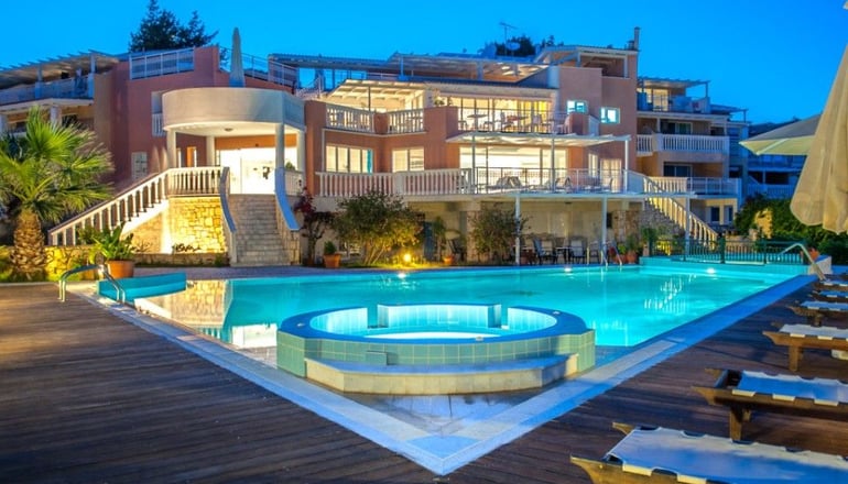 4* Gerakas Belvedere Hotel